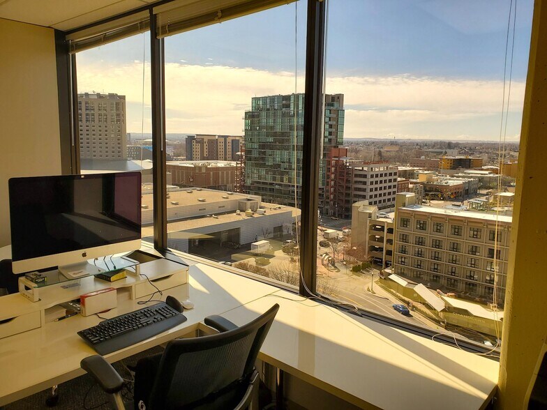 More Photos Of 999 W Main, Boise Coworking Space