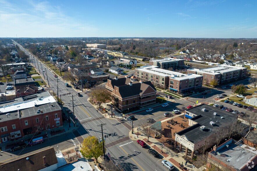 More Photos Of 4007-4011 Broadway St, Grove City Freestanding For Lease