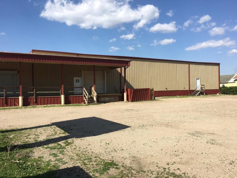 Primary Photo Of 211 W 7th St, Spencer Warehouse For Sale