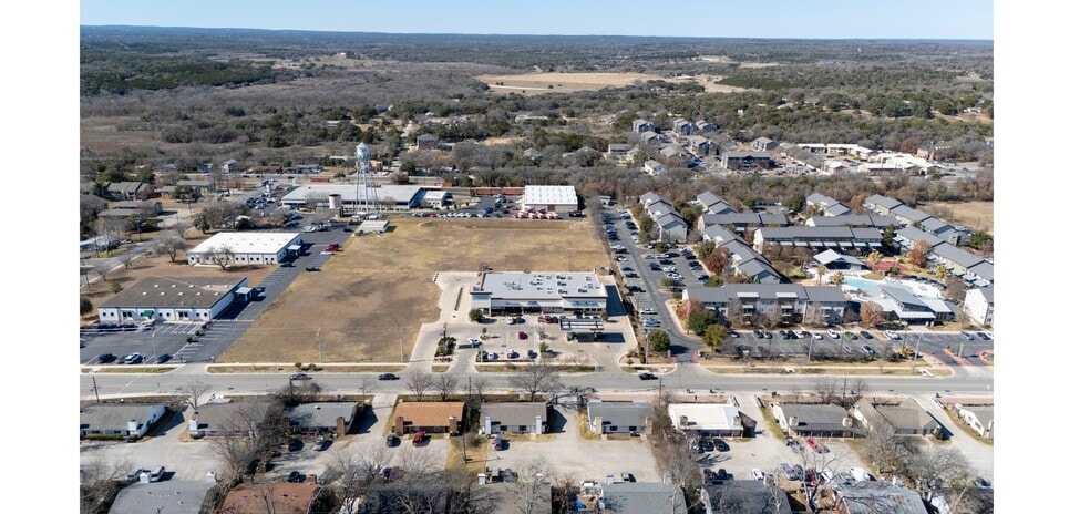 More Photos Of 641 Mill St, San Marcos Restaurant For Lease