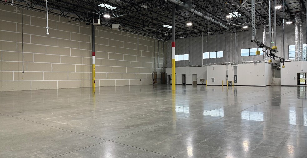 More Photos Of 2700 E Ferry Ave, Spokane Manufacturing For Lease