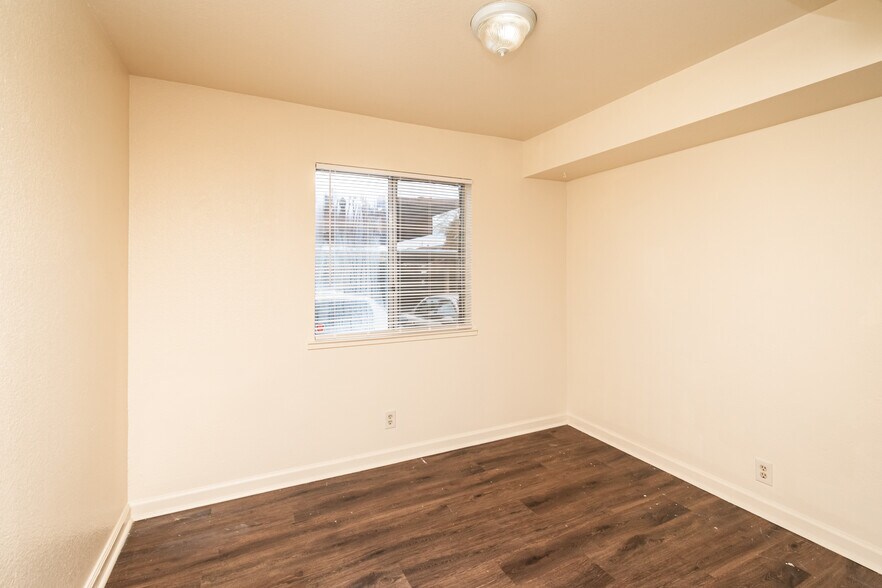 More Photos Of 1230 Melton Dr, Yuba City Apartments For Sale