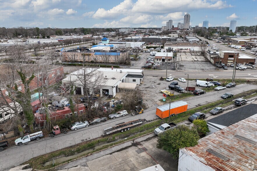 More Photos Of 5018 Euclid Rd, Virginia Beach Service For Lease