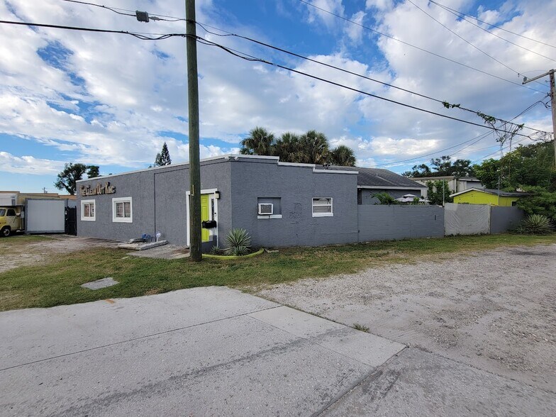 Primary Photo Of 5205 Haines Rd, Saint Petersburg Flex For Sale