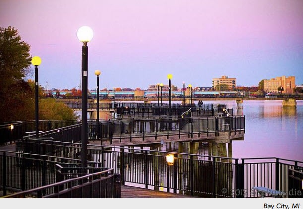 More Photos Of 1536 W Center Rd, Essexville Medical For Sale