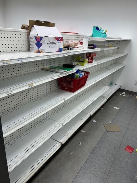 More Photos Of 4510 5th Ave, Brooklyn Storefront Retail Residential For Lease