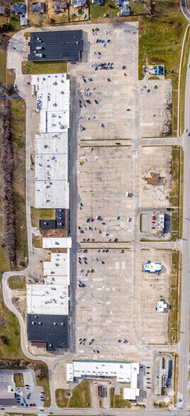 More Photos Of 1000 W Broadway, Centralia Unknown For Lease