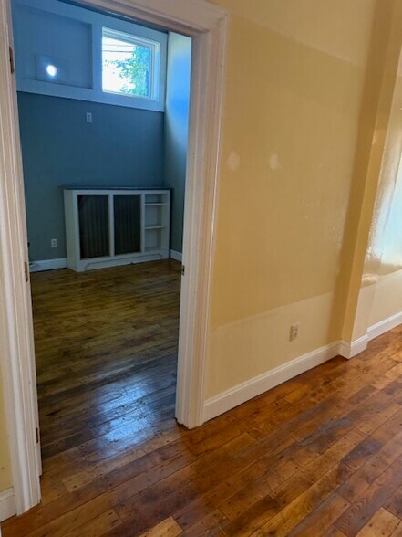 More Photos Of 419 Lincoln St, Marlborough Light Manufacturing For Lease