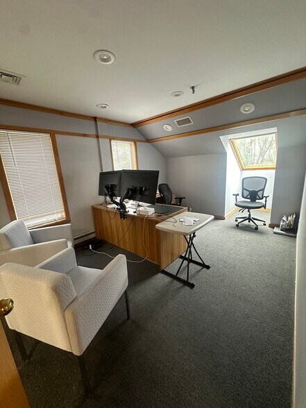 More Photos Of 45 Pond St, Norwell Office For Lease