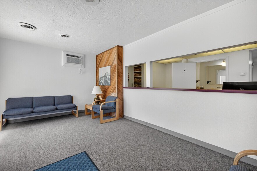 More Photos Of 249 E Redondo Ave, Long Beach Medical For Sale