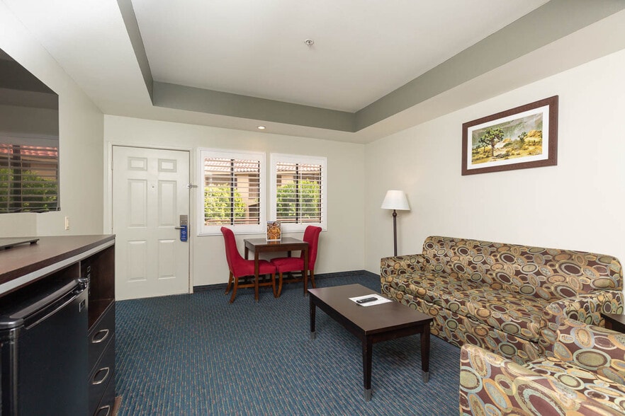 More Photos Of 74695 Highway 111, Palm Desert Hotel For Sale