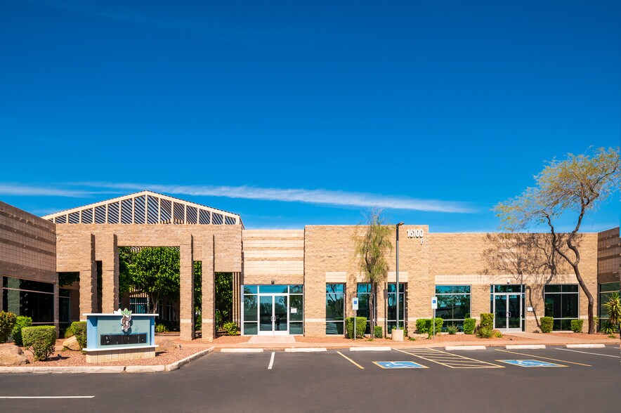More Photos Of 15880 N Greenway-Hayden Loop, Scottsdale Unknown For Lease