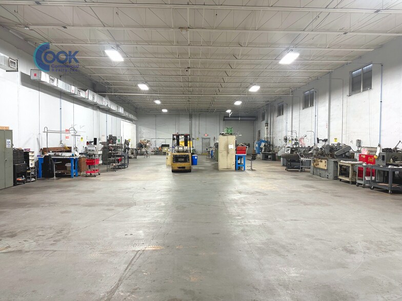 More Photos Of 940 W 84th St, Hialeah Warehouse For Sale