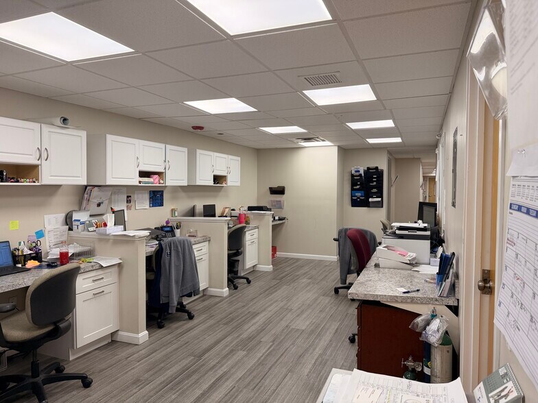 More Photos Of 333 School St, Pawtucket Medical For Sale