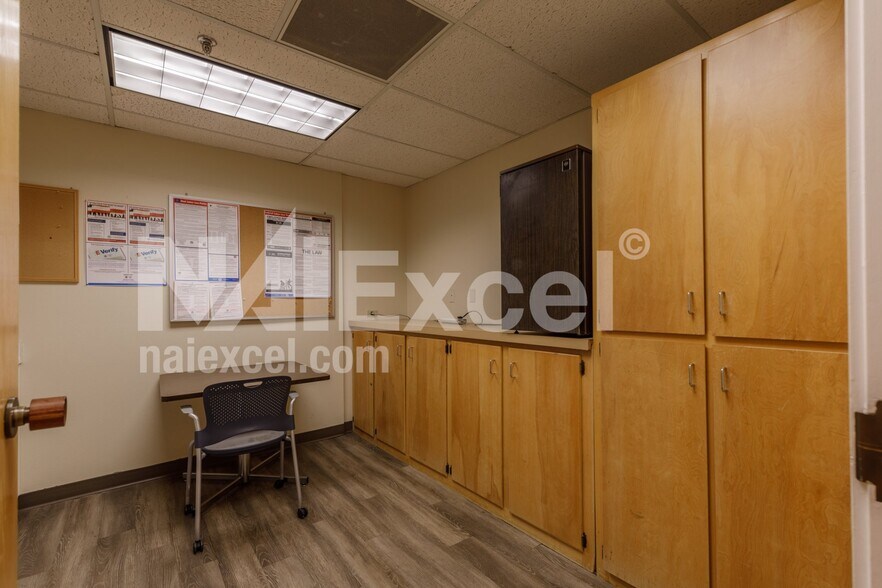 More Photos Of 1 S Main St, St George Bank For Sale