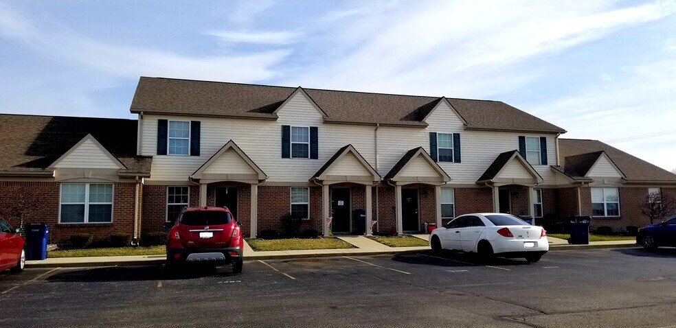 More Photos Of 2200-2271 Deerfield Crossing Dr, Piqua Apartments For Sale