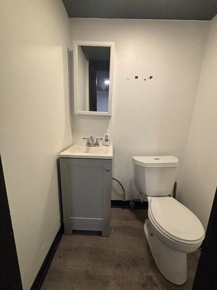 More Photos Of 507-539 Main St, Malden Storefront Retail Residential For Lease