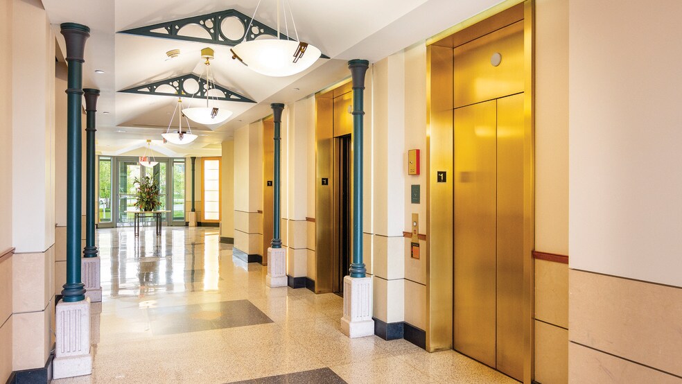 More Photos Of 1333 Burr Ridge Pky, Burr Ridge Coworking Space