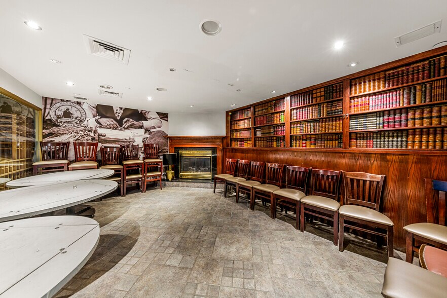 More Photos Of 4611 Broadway, Astoria Storefront Retail Residential For Lease