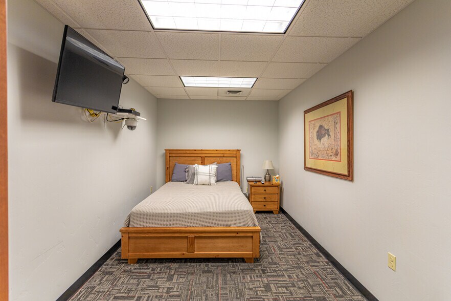 More Photos Of 20 Four Mile Dr, Kalispell Medical For Sale
