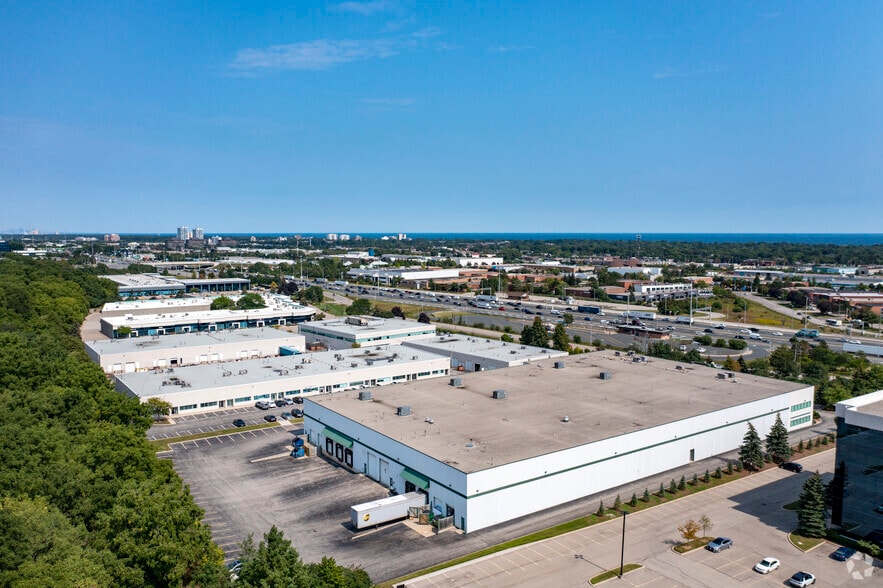 More Photos Of 1215 N Service Rd W, Oakville Warehouse For Lease