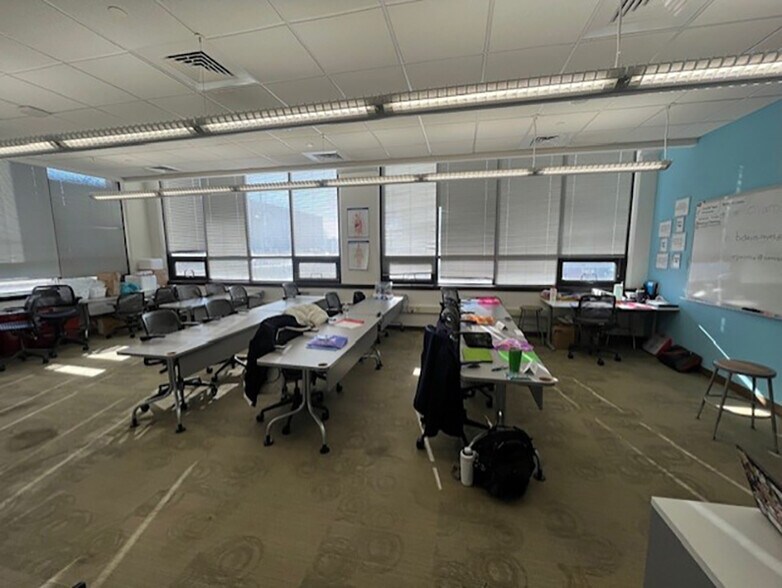 More Photos Of 4 Science Park, New Haven Office For Lease