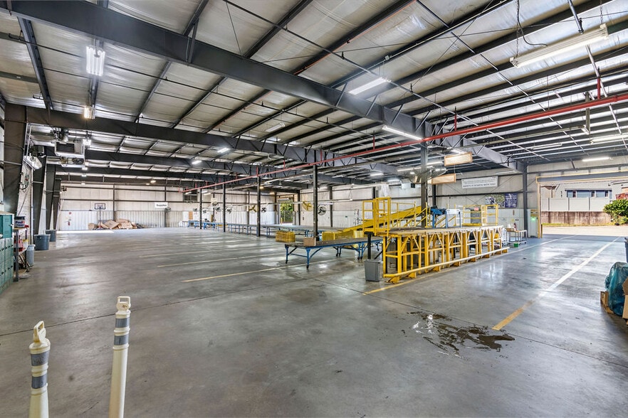 More Photos Of 2400 Richmond Ter, Staten Island Manufacturing For Lease