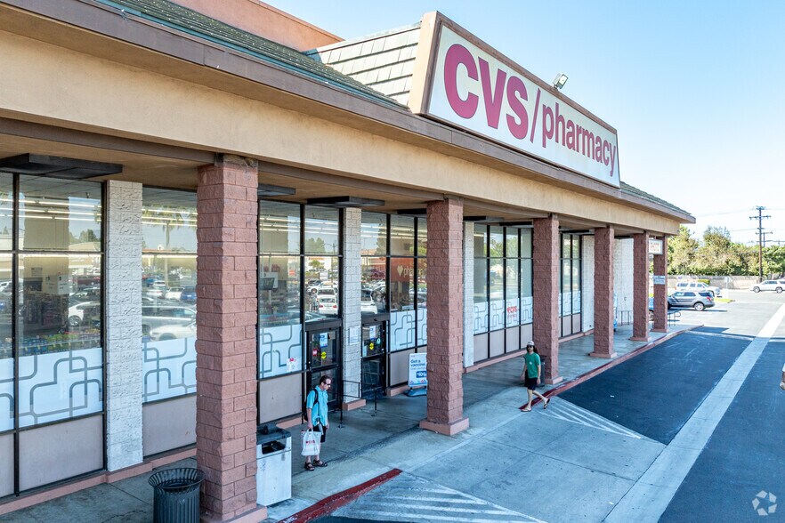 More Photos Of 17136 Magnolia St, Fountain Valley Drugstore For Sale