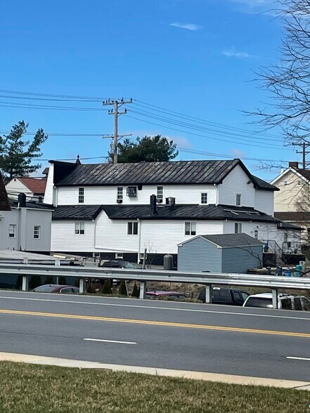 More Photos Of 1011 Main St, Hampstead Storefront Retail Office For Sale