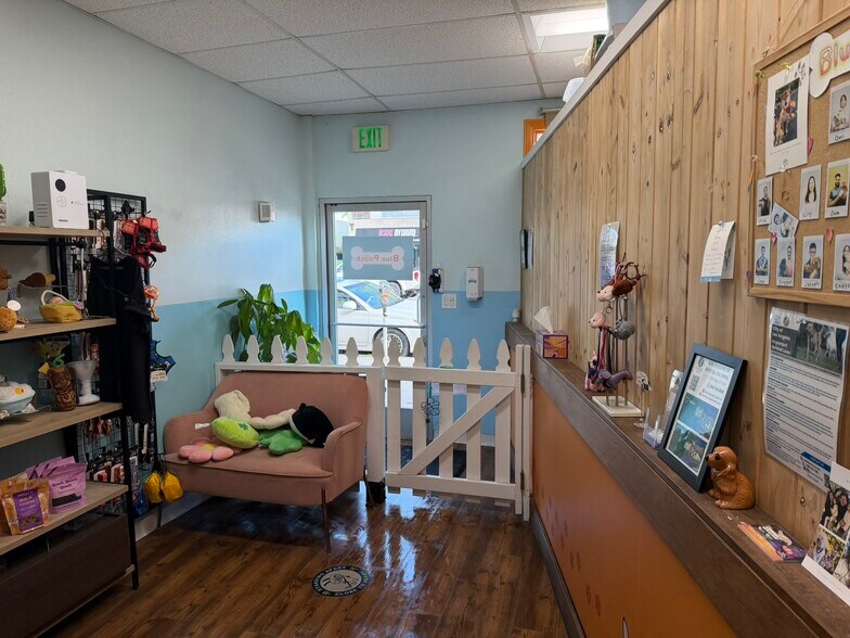 More Photos Of 11737 W Pico Blvd, Los Angeles Storefront For Sale