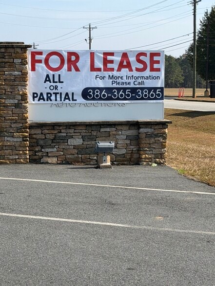 More Photos Of 441 Dunbar Rd, Warner Robins Warehouse For Lease
