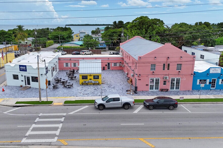 More Photos Of 91865 Overseas Hwy, Tavernier Storefront Retail Residential For Sale
