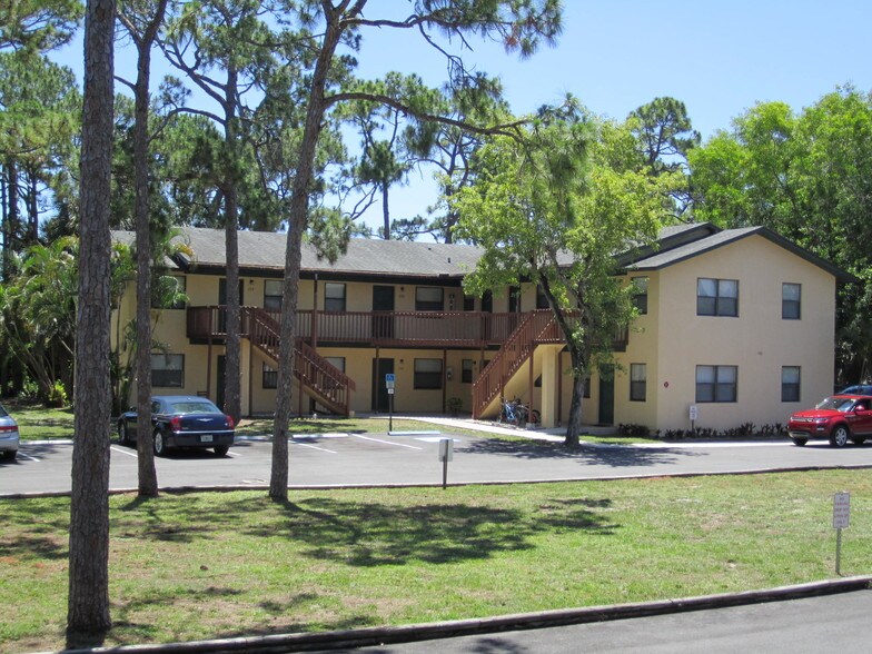 More Photos Of 4655 Wellman Trl, Lake Worth Apartments For Sale