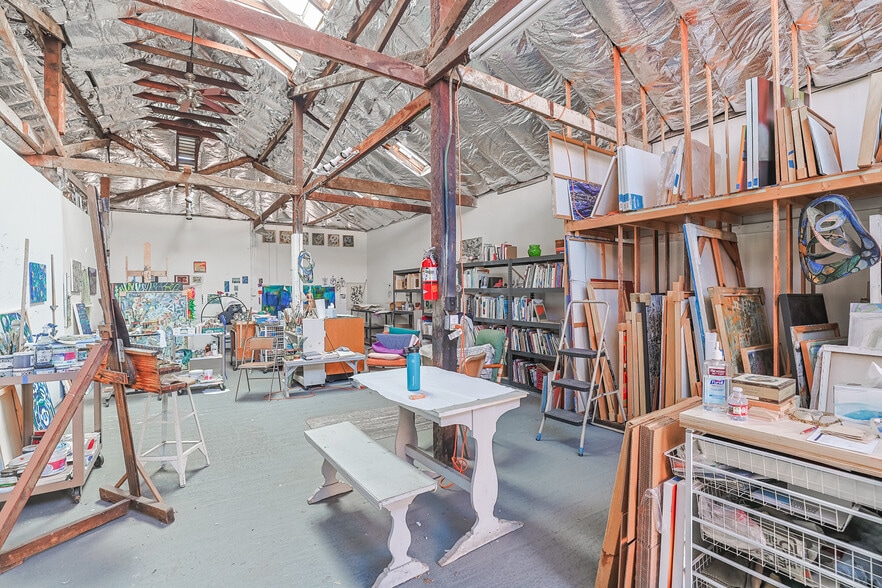 More Photos Of 3612 W Washington Blvd, Los Angeles Warehouse For Sale