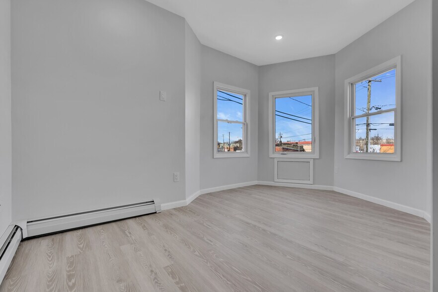 More Photos Of 167-169 Smith St, Elizabeth Apartments For Sale