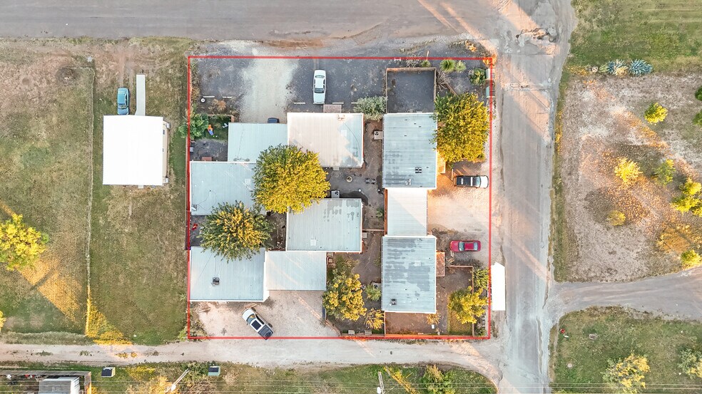 More Photos Of 1105 N 13th St, Alpine Apartments For Sale