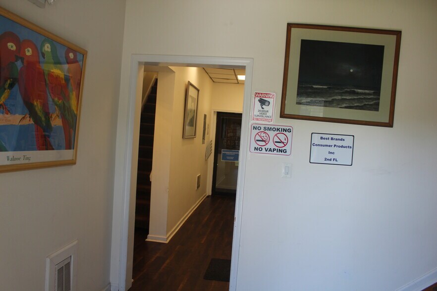 More Photos Of 3321 Doris Ave, Ocean Unknown For Lease