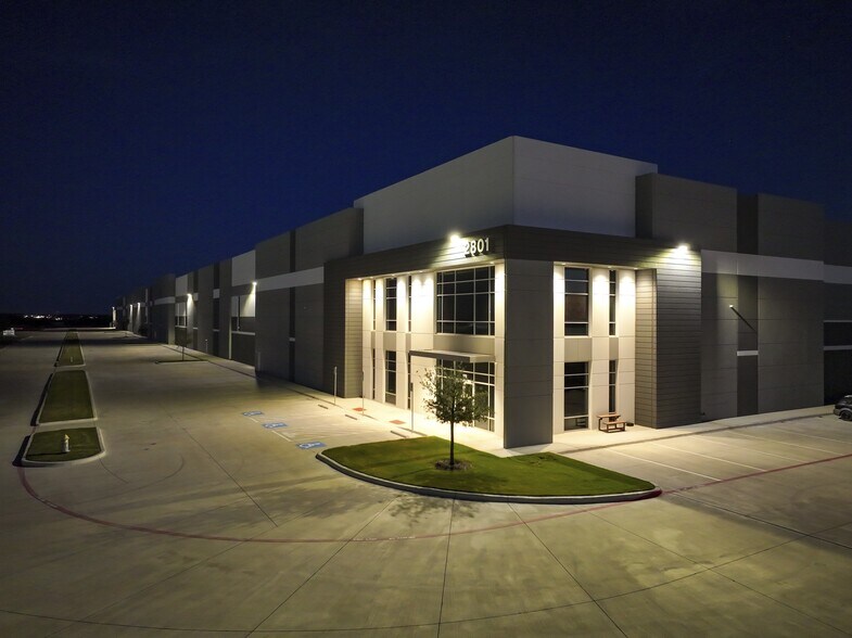 More Photos Of 2801 N State Highway 78, Wylie Warehouse For Lease