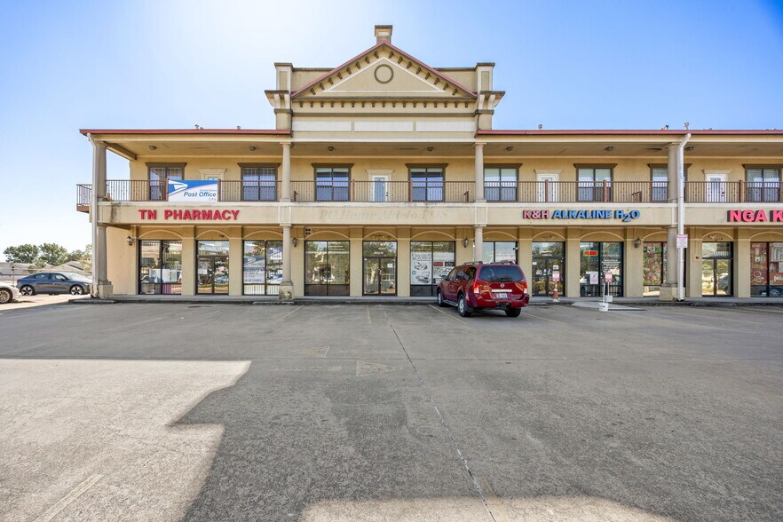 More Photos Of 12989 Bellaire Blvd, Houston Storefront For Sale