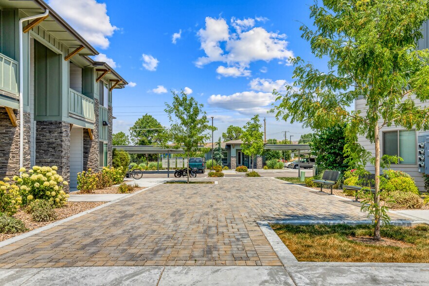 More Photos Of 9557 W State St, Boise Apartments For Sale