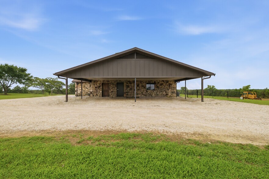 More Photos Of 55 Heritage Rd, Gordonville Office Residential For Sale