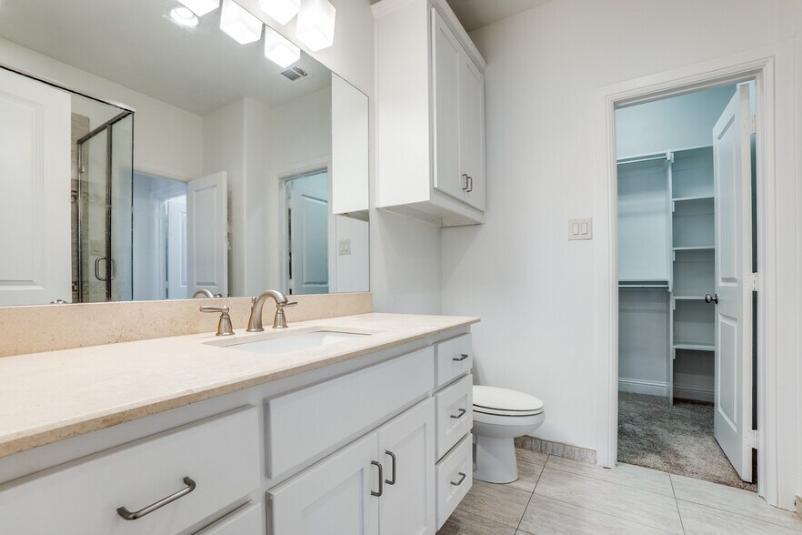 More Photos Of 6140 Oram St, Dallas Apartments For Sale