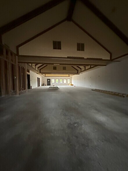 More Photos Of 301 Kienle Dr, Piqua Storefront Retail Office For Lease