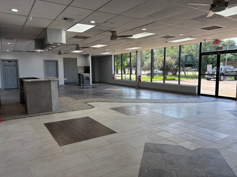 More Photos Of 5203-5205 Broadway St, Pearland Storefront Retail Office For Sale