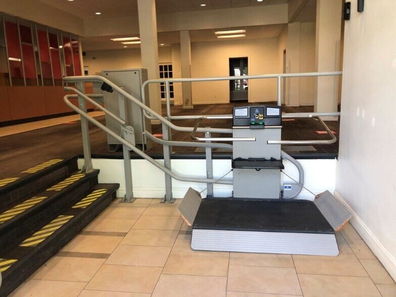 More Photos Of 22 Main St, Southington Bank For Sale