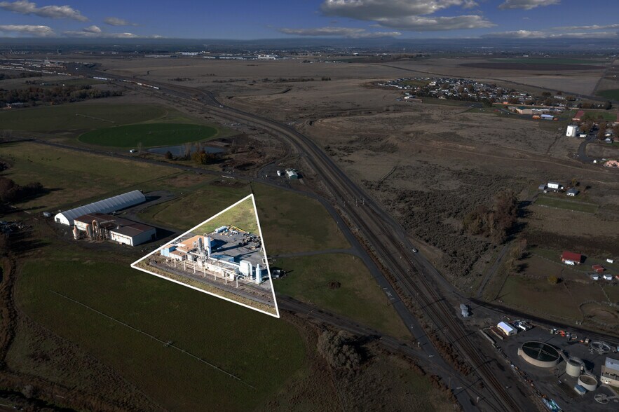 More Photos Of 405 Hoosier, Stanfield Food Processing For Lease