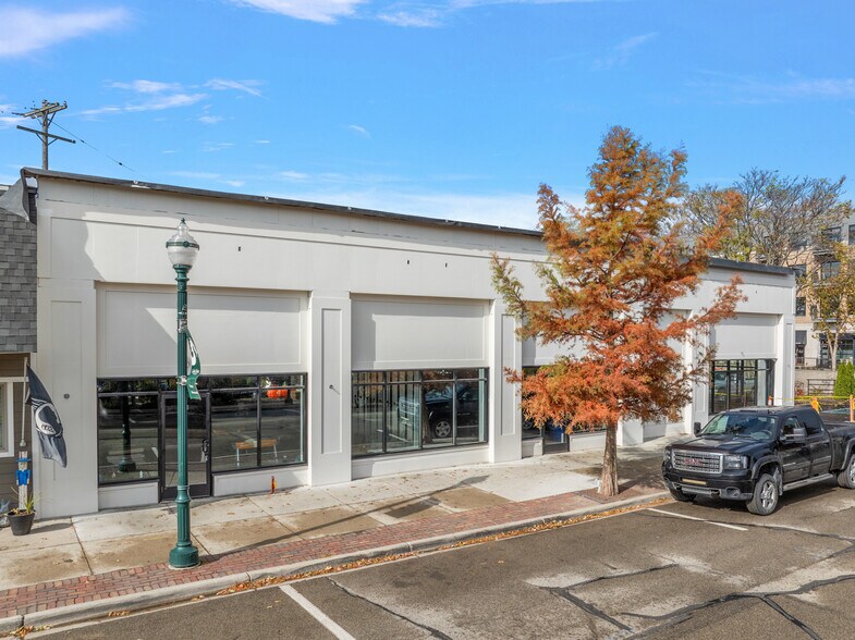 More Photos Of 146 S Broadway St, Lake Orion Storefront Retail Office For Lease