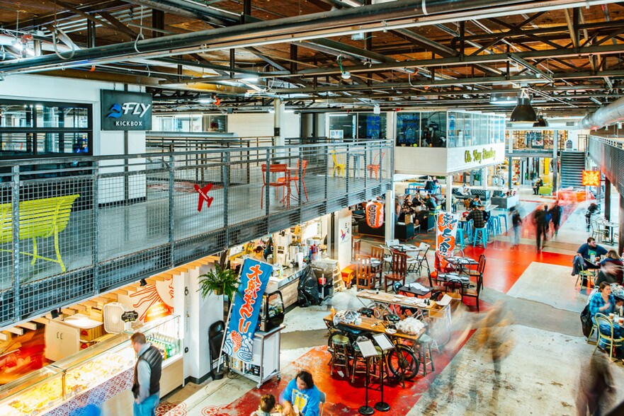 More Photos Of 2501 Dallas St, Aurora General Retail For Lease