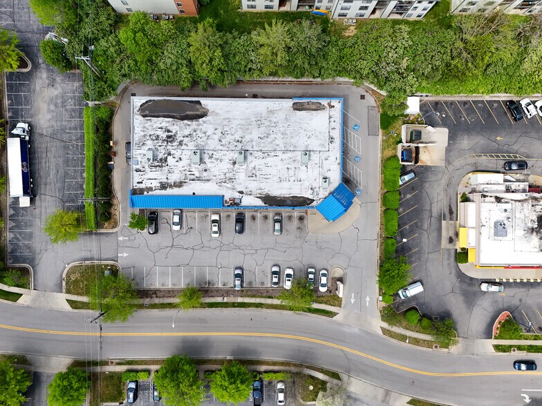 More Photos Of 3605 Walden Dr, Lexington Drugstore For Lease