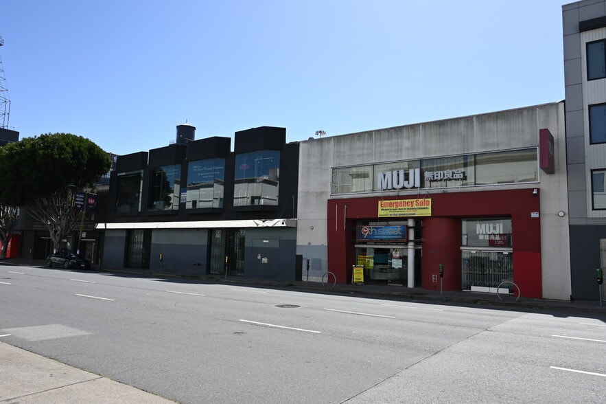 More Photos Of 540 9th St, San Francisco Showroom For Lease